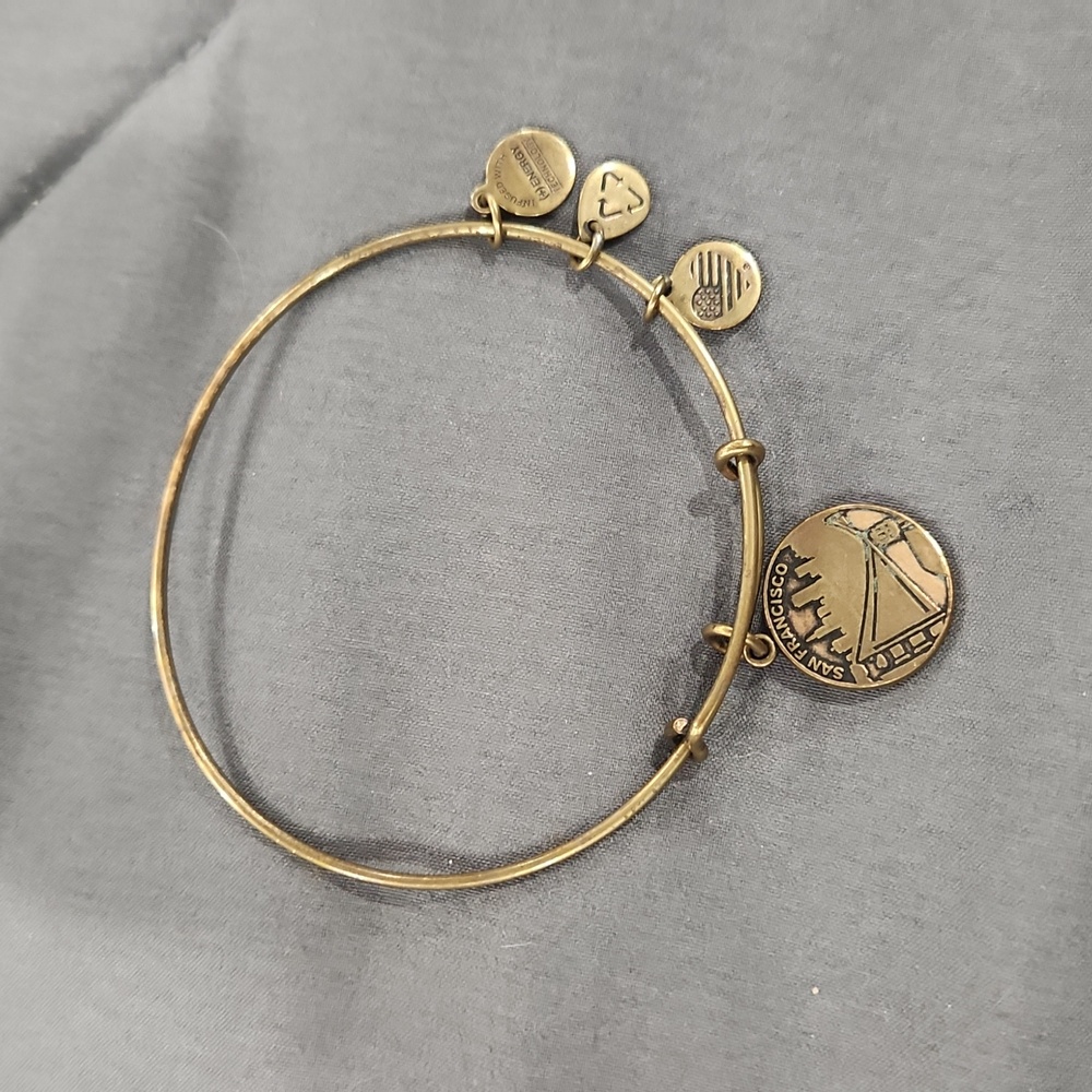 🍁3 for $15🍁Alex and Ani bracelet‎